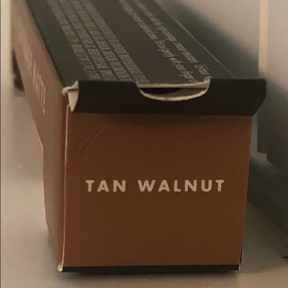 NEW!
Elf 16 Hour Camo Concealer Color: Tan Walnut - Picture 5 of 5